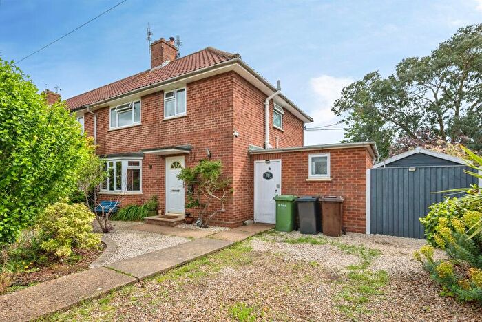 3 Bedroom Semi Detached House For Sale In Crompton Road, Aylsham, Norwich, NR11
