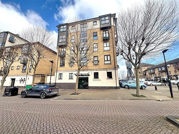 2 Bedroom Flat To Rent In Howard House, Wesley Avenue, Royal Victoria Docks, E16