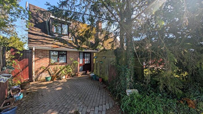 2 Bedroom Cottage To Rent In Fyfield Lane, Weyhill, Hampshire, SP11