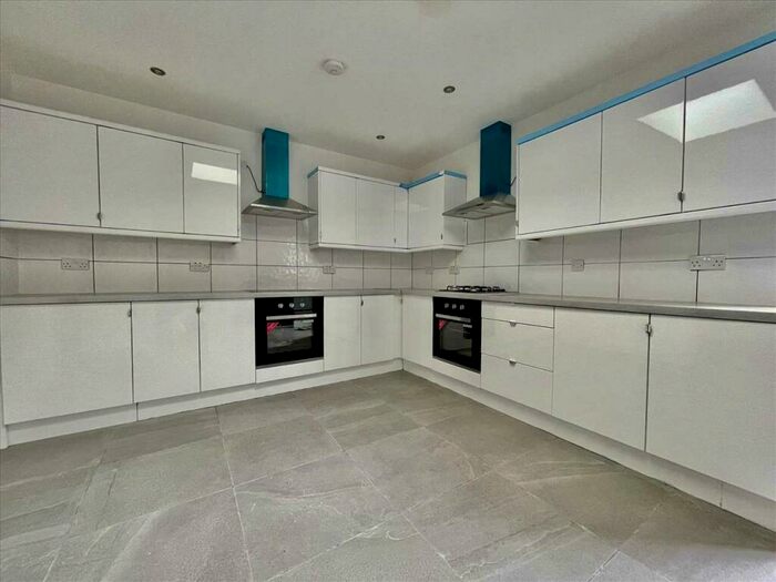 5 Bedroom House To Rent In Paradise Place, Plymouth, Plymouth, PL1