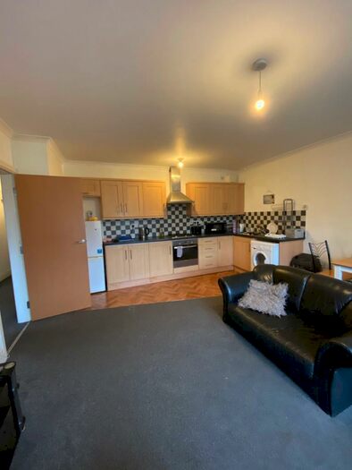 2 Bedroom Apartment To Rent In Laindon Road Manchester, M14