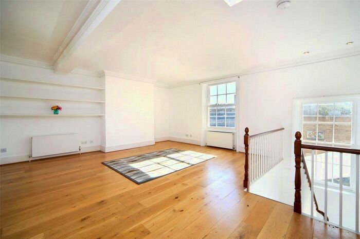 2 Bedroom Flat To Rent In Westbourne Grove, Notting Hill, W11