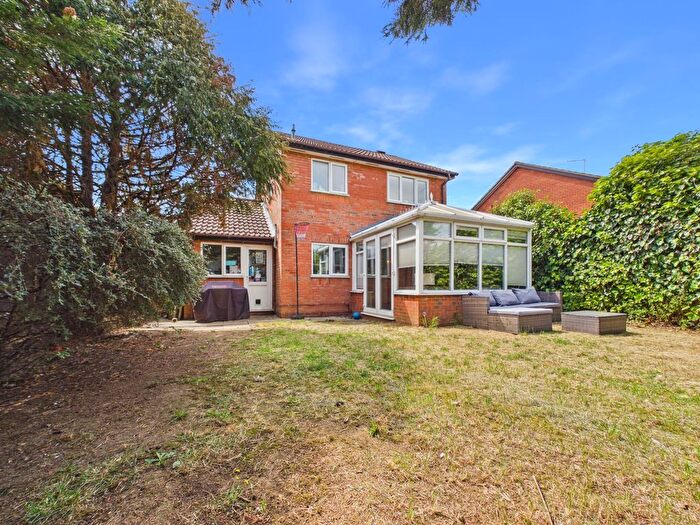 3 Bedroom Detached House For Sale In Kendal Close, Peterborough, PE4