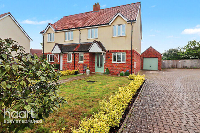 3 Bedroom Semi Detached House For Sale In Wellington Close, Chedburgh, Bury St Edmunds, IP29