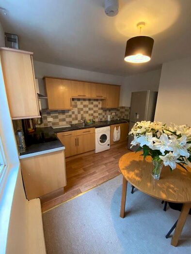 2 Bedroom Flat To Rent In Chapelgate Court, Retford, DN22