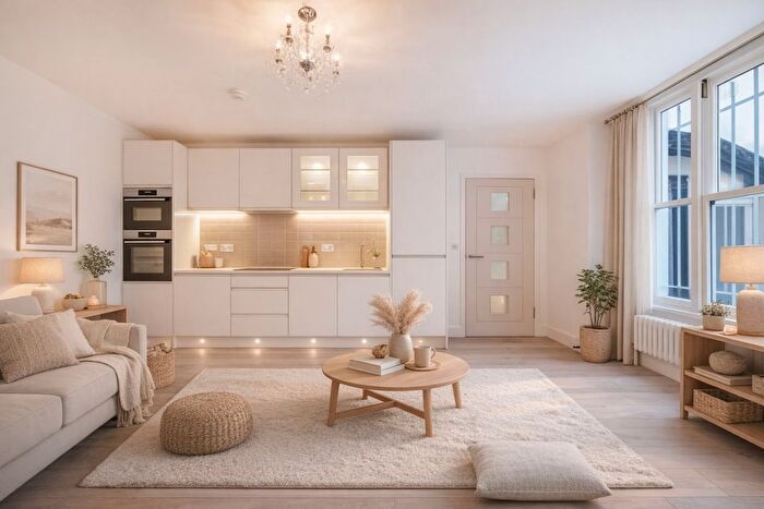 2 Bedroom Flat To Rent In Princes Square, Notting Hill, W2