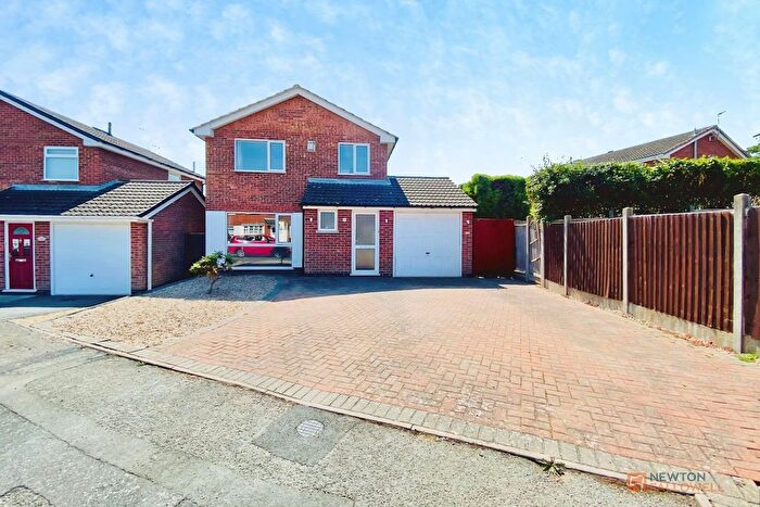 3 Bedroom Detached House For Sale In Farrier Lane, Leicester, LE4