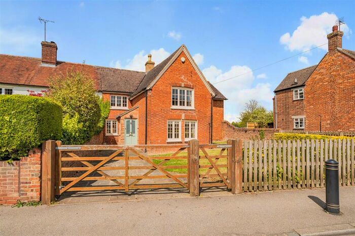 4 Bedroom Property For Sale In Castle Cottage, High Street, North Crawley, MK16