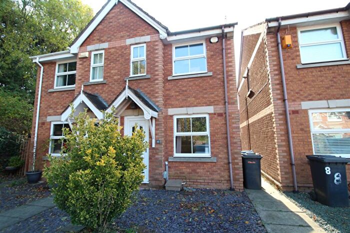 2 Bedroom Terraced House To Rent In Hellyers Court, West Hull, HU4