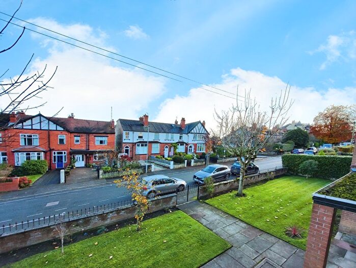 2 Bedroom Flat For Sale In Hazel Road, Altrincham, Greater Manchester, WA14