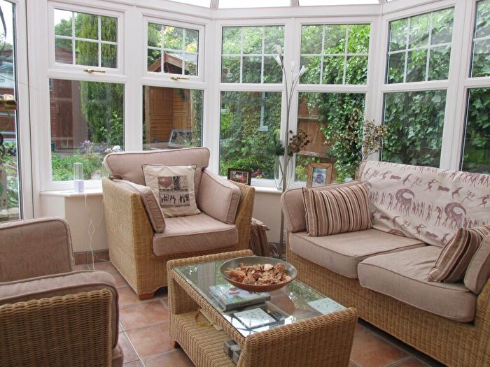 5 Bedroom Detached House To Rent In Alder Close, Winchester, Hampshire, SO21