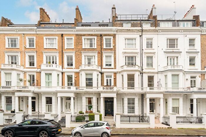 2 Bedroom Flat To Rent In Lexham Gardens, Kensington, W8