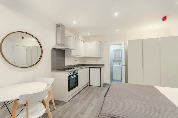 Studio To Rent In Finborough Road, Chelsea, London, SW10