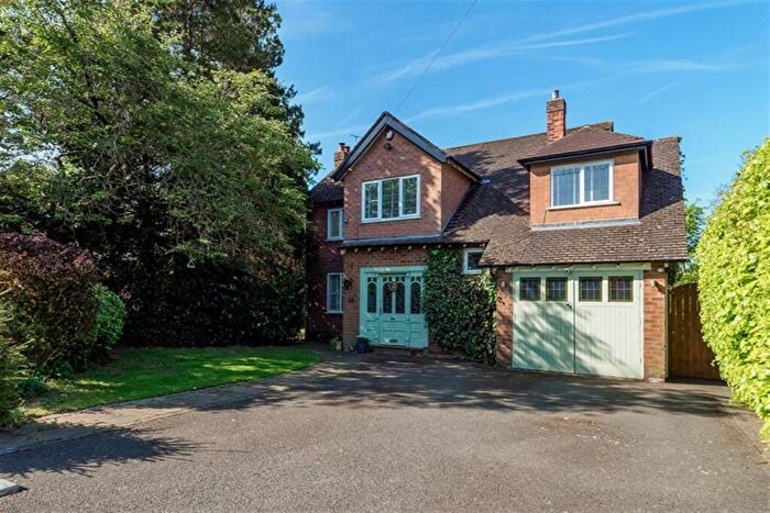 4 Bedroom Detached House For Sale In Peters Close, Prestbury, Macclesfield, SK10