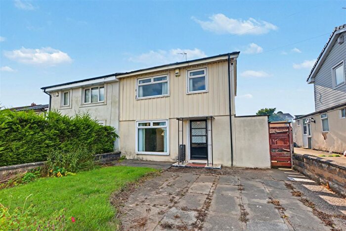 3 Bedroom Semi Detached House For Sale In Wigman Road, Nottingham, NG8
