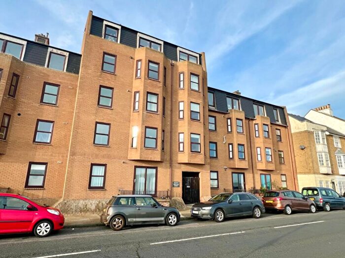 2 Bedroom Apartment For Sale In Prince William Court, The Marina, Deal, CT14