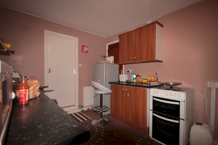 Studio To Rent In St. Georges Road, Ilford, IG1