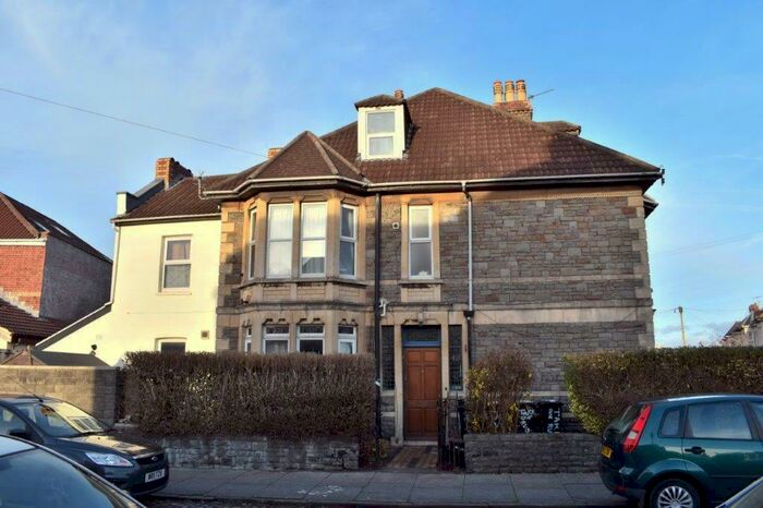 8 Bedroom Detached House To Rent In Dongola Avenue, BS7