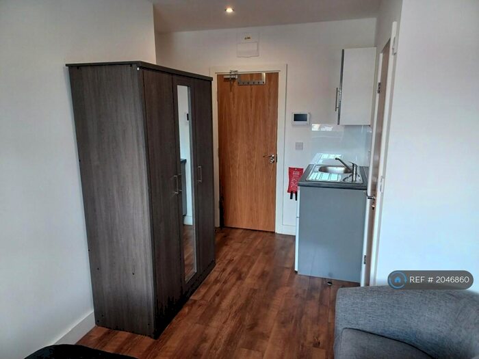 Studio To Rent In The Webberley, Stoke-On-Trent, ST1