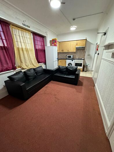 1 Bedroom Flat To Rent In London Road, London, SW16
