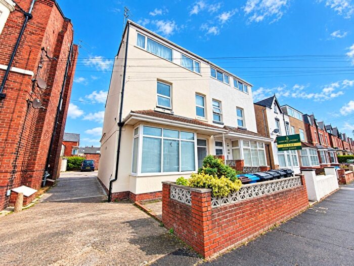 1 Bedroom Flat To Rent In Park Road, Lytham Saint Annes, FY8
