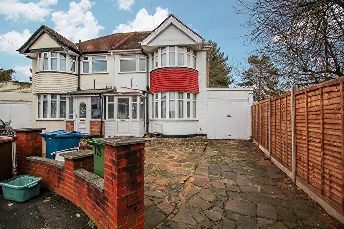3 Bedroom Semi Detached House To Rent In Court Close, Harrow, HA3