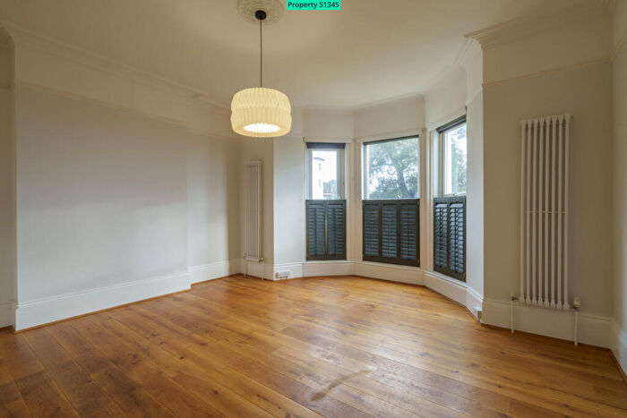 2 Bedroom Flat For Sale In Flat, Alexandra Terrace, Exmouth, EX8