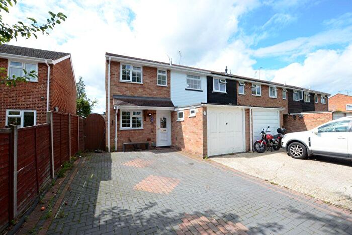 3 Bedroom Semi-Detached House To Rent In Christchurch Drive, Blackwater, Camberley, GU17