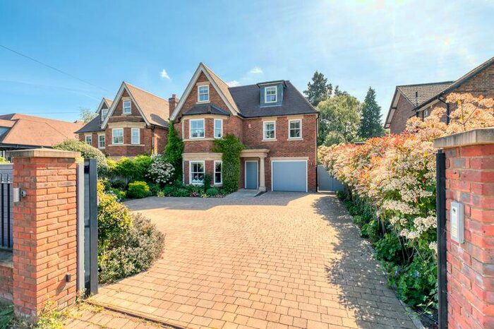 5 Bedroom Detached House To Rent In Ellesmere Road, Weybridge, KT13