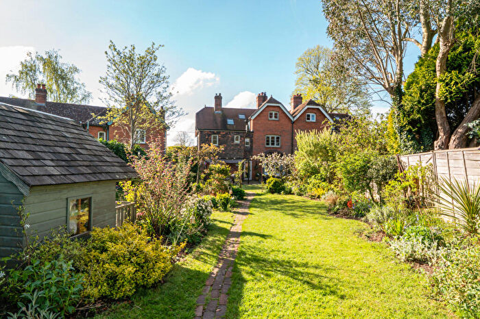 5 Bedroom Semi Detached House For Sale In Loseley Lane, Liphook, GU30