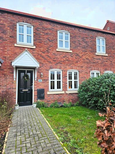 3 Bedroom Town House To Rent In Pitsford Close, Waddington, LN5