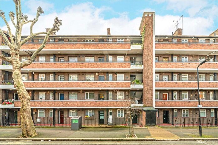 3 Bedroom Flat For Sale In Finn House, Bevenden Street, London, N1
