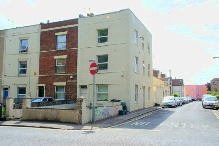 1 Bedroom Flat To Rent In Coronation Road, Southville, Bristol, BS3