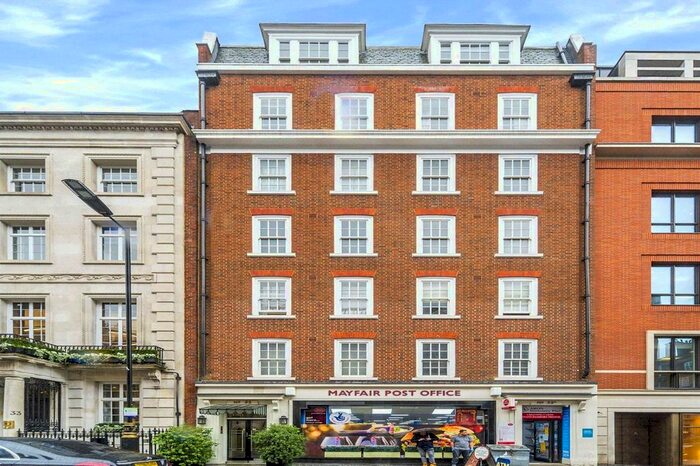 1 Bedroom Flat To Rent In Grosvenor Street, Mayfair, London, W1K