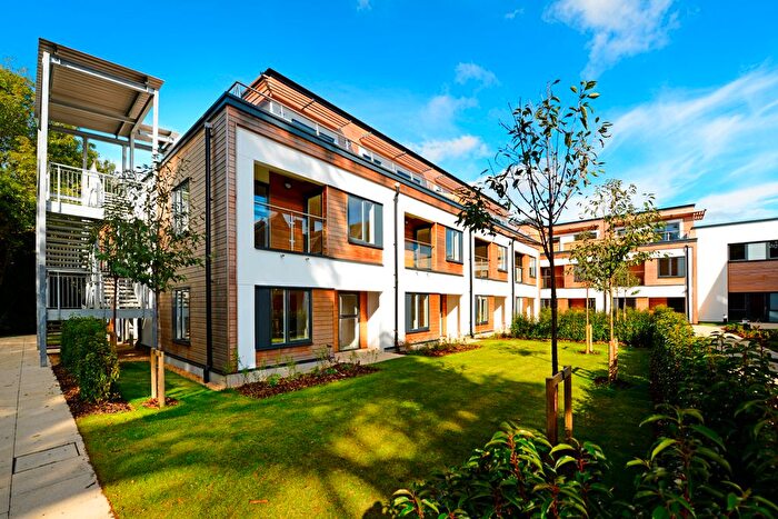 1 Bedroom Flat To Rent In Wispers Park, Wispers Lane, Haslemere, Surrey, GU27