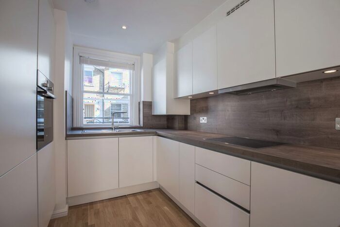 2 Bedroom Flat To Rent In Hillgate Place, London, SW12