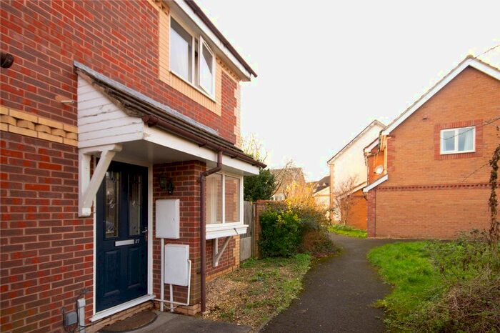 1 Bedroom Semi-Detached House To Rent In Sunningdale Drive, Warmley, Bristol, BS30