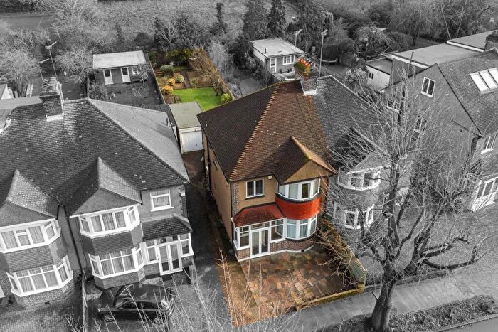 3 Bedroom Semi Detached House For Sale In Montpelier Rise, Wembley, HA9