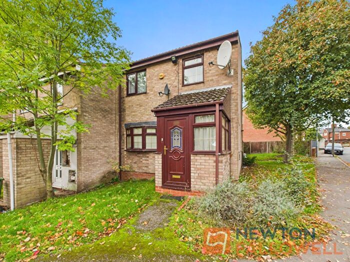2 Bedroom End Of Terrace House For Sale In Nursery Road, Bloxwich, WS3