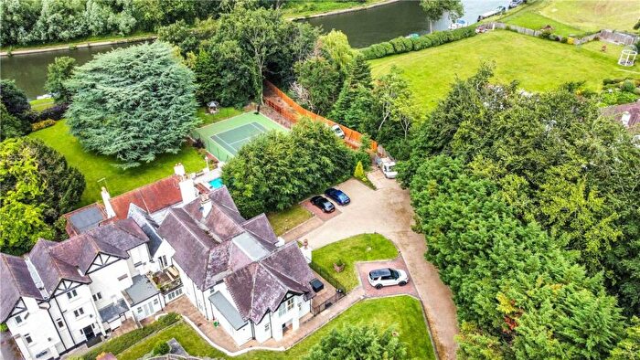 2 Bedroom Apartment To Rent In Hobbs House, Thames Street, Sonning, Reading, RG4