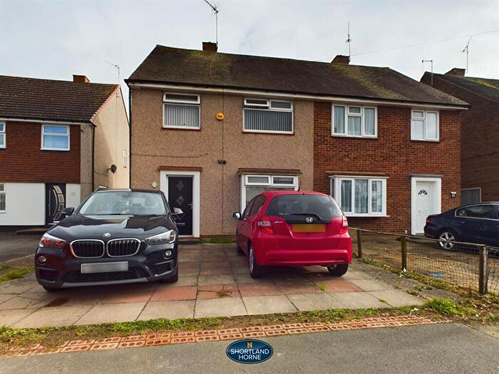 3 Bedroom Semi Detached House To Rent In Sadler Road, Radford, Coventry, CV6