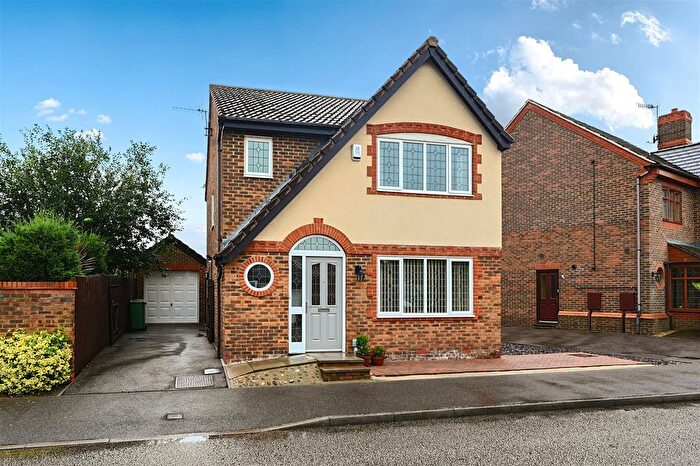 3 Bedroom Property For Sale In Alder Gardens, Bexhill-On-Sea, TN39