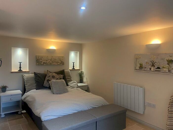 1 Bedroom Cottage To Rent In Canada Lane, Faringdon, SN7