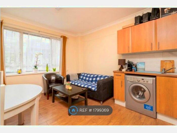 2 Bedroom Flat To Rent In Richbell, London, WC1N