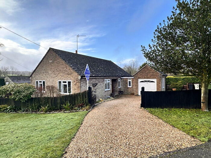 2 Bedroom Detached Bungalow For Sale In Audit Hall Road, Empingham, LE15