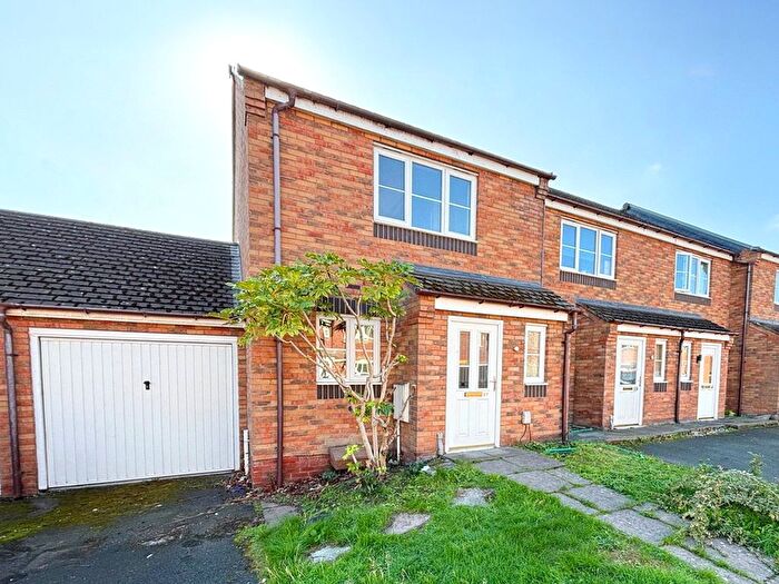 3 Bedroom End Of Terrace House For Sale In Redlands Road, Hadley, Telford, Shropshire, TF1