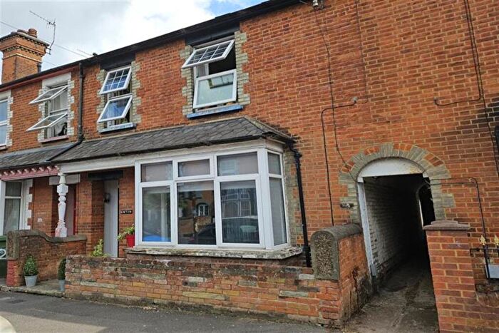 1 Bedroom Apartment To Rent In Bedroom Ground Floor Apartment In Guildford, GU1