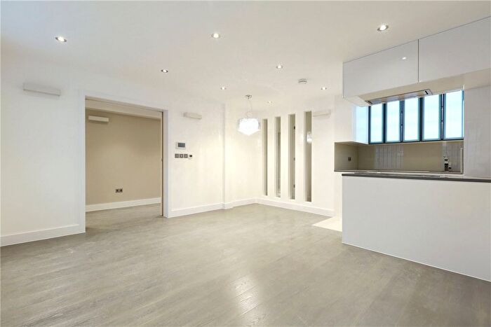 1 Bedroom Flat To Rent In Montagu Square, Marylebone, London, W1H