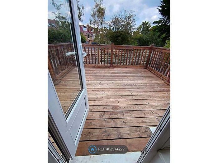 2 Bedroom End Of Terrace House To Rent In North Road, Bromley, BR1