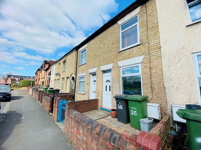 2 Bedroom Terraced House To Rent In Crawthorne Road, Peterborough, PE1
